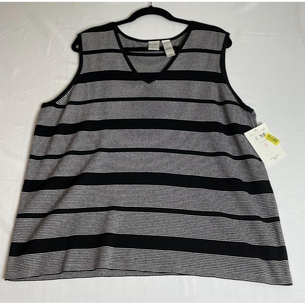 Emma James Womens 2 US 2X Sleeveless Knit Top Black White Striped V Neck NEW